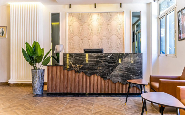 Hotel Les Ambassadeurs