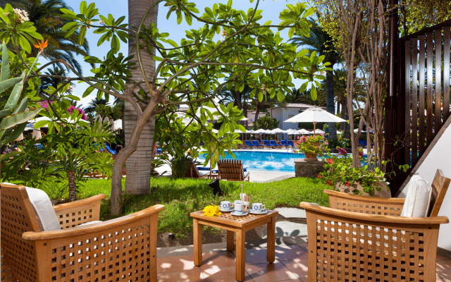 Seaside Grand Hotel Residencia