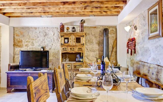 Lovely Holiday Home in Starigrad with Private Swimming Pool