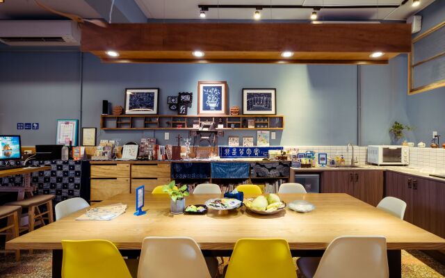 Local Backpacker Hostel