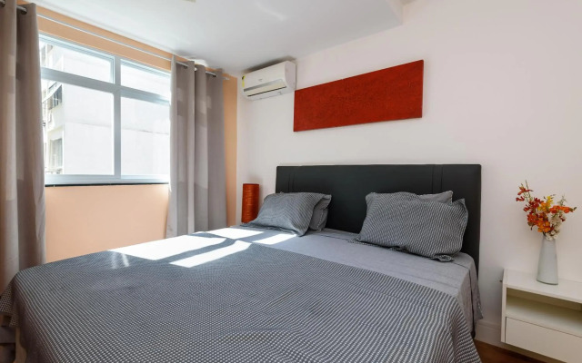 spacious penthouse duplex arpoador