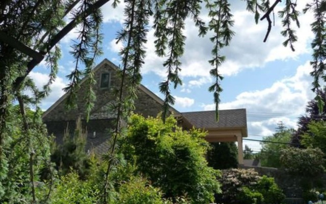 Alpenhof Bed and Breakfast