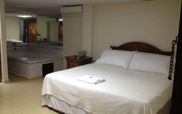Arecibo Inn
