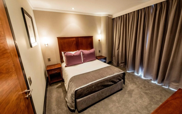 Raphael Penthouse Suites