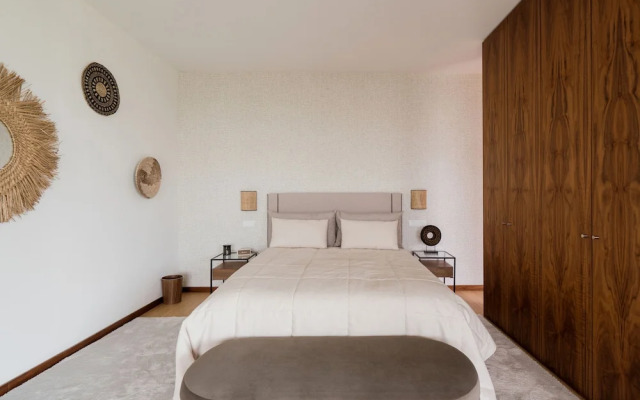 Troya Regal Villa By Cadenzalux