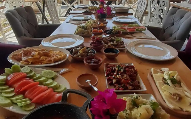 Tas Konak Butik Otel Bungalov