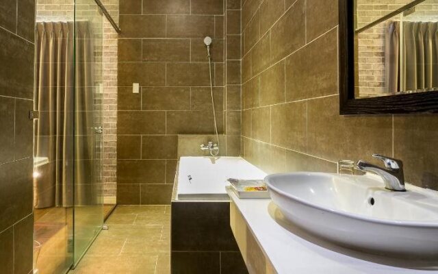 Triip Friday Hotel Phan Xich Long