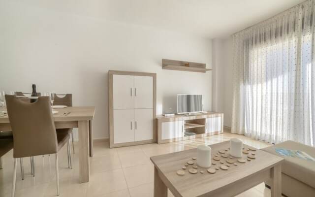 Apartment - 2 Bedrooms with Pool, WiFi and Sea views - 105025