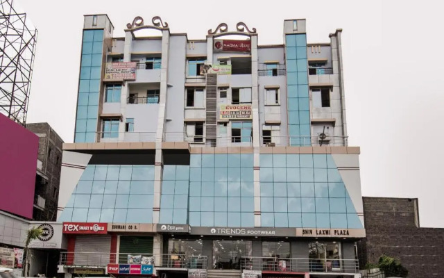 SVR Hotel & Banquet by OYO Rooms