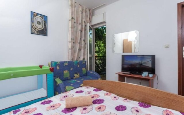 Lavish Double Bed Room With Balcony and Sea View