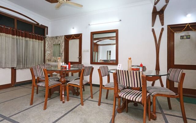 OYO 8932 Delight Inn Gachibowli
