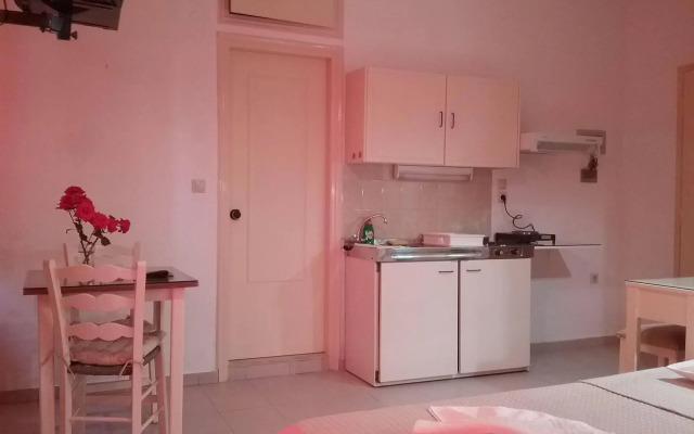 Ilona Apartments