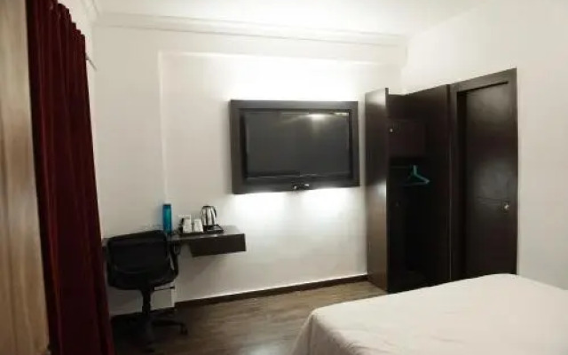 Emerald Suites