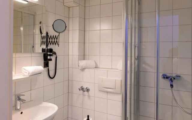 Nikii City Hotel