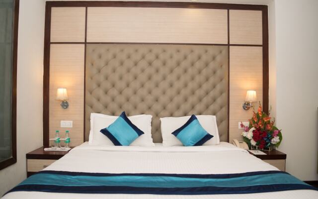 Hotel Mint Oodles