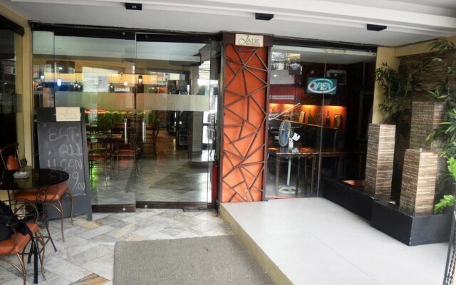 Jade Hotel And Restaurant