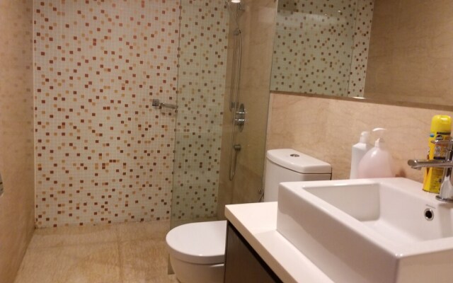 Regalia Residence @ KLCC View Sky Pool by MC