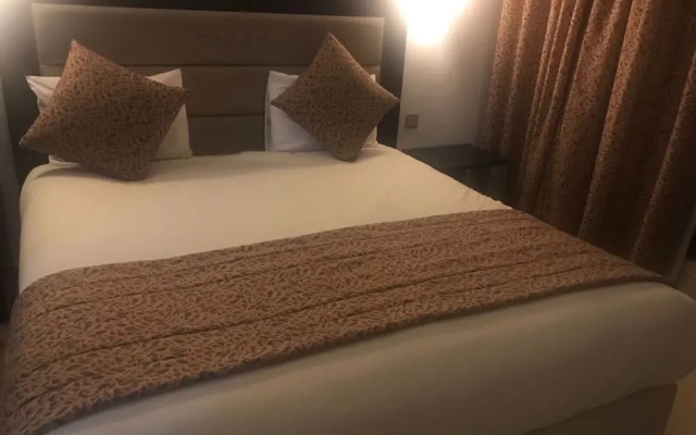 Apart Hotel Larbi