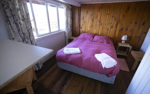 Hostal Cuatro Estaciones - Hostel