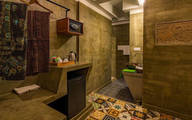 The Secret Corner Unique Residence