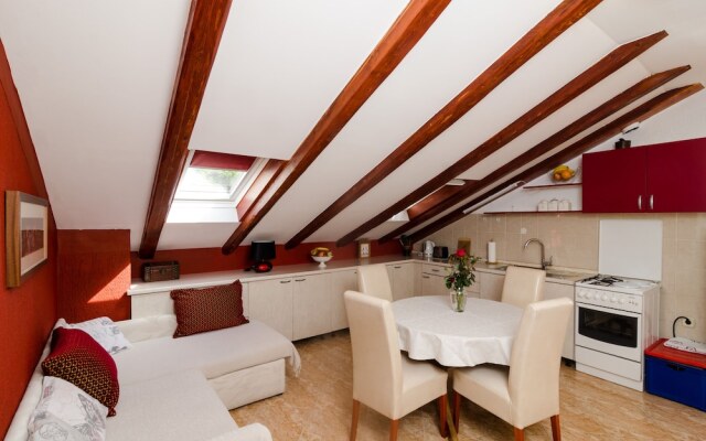 Apartment Mala Ana