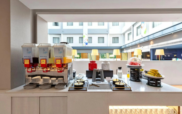 Holiday Inn Express Shenyang North Station by IHG