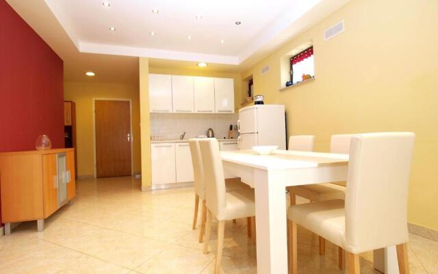 Apartments Puntizela 727