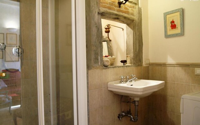 Appleorange 1 in Florence