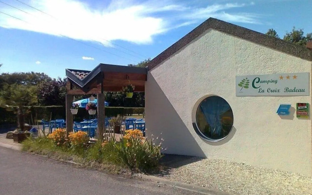 Camping La Croix Badeau - Chalet