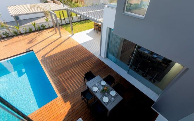Cove Seaview Villas