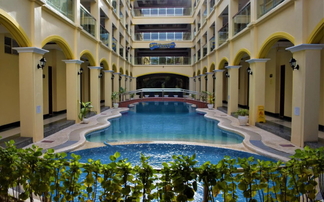 Golden Phoenix Hotel Boracay