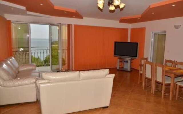 Plamena Guest House
