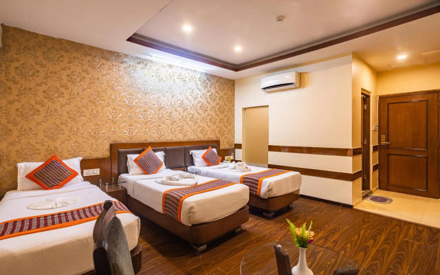 Yellow Pagoda Hotel