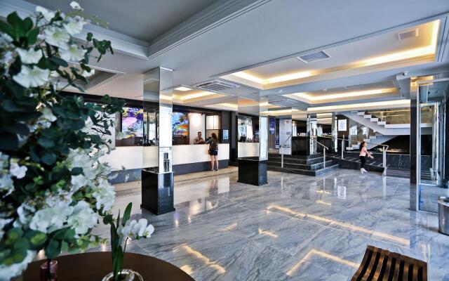 Sandri Palace Hotel