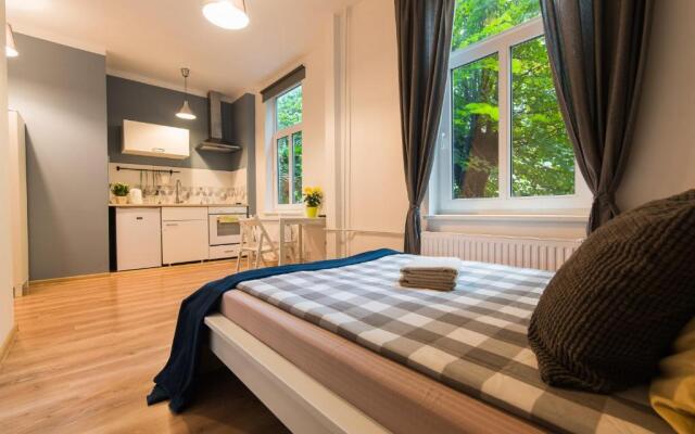 Light Studio Apartment