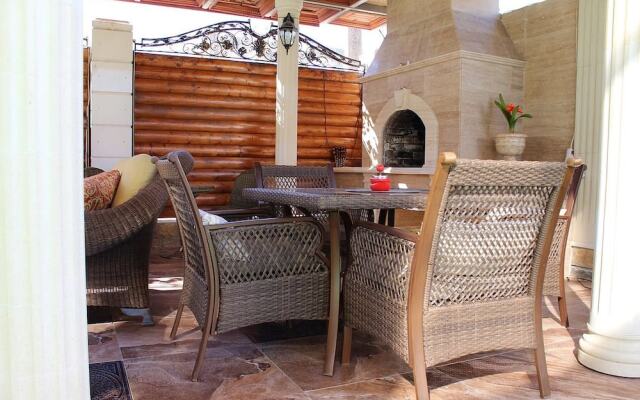 Adler Gold Guest House