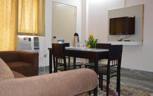 Hotel Theja Fort