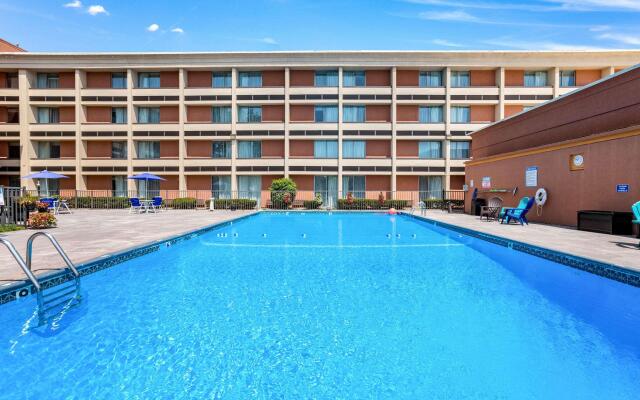 Quality Inn