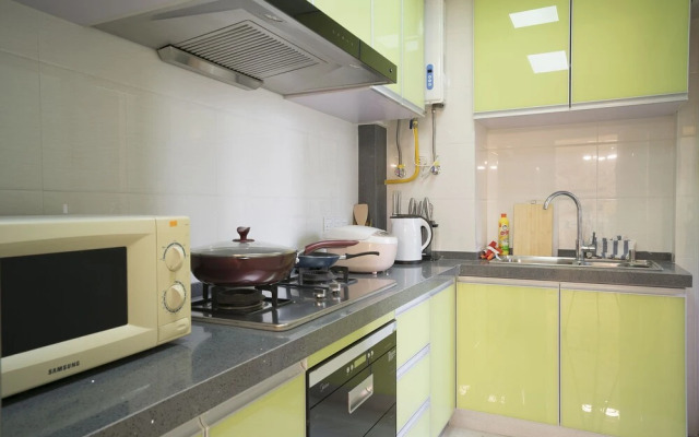 Good Time Travellers Inn -People Square No.1