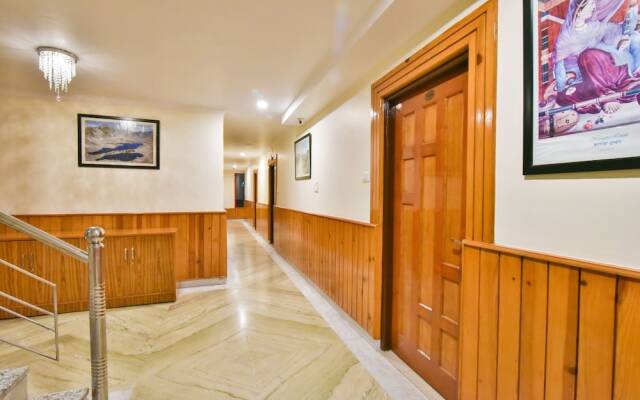 The Posh Hotel near Mall Road with Hassle Free Covered Parking
