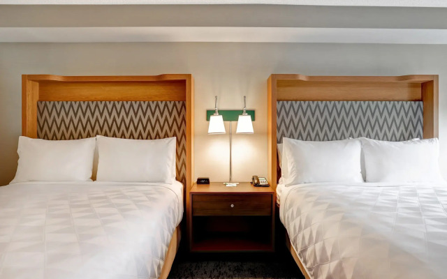 Holiday Inn Ottawa Dwtn - Parliament Hill by IHG