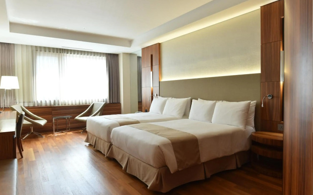 Pacific Hotel