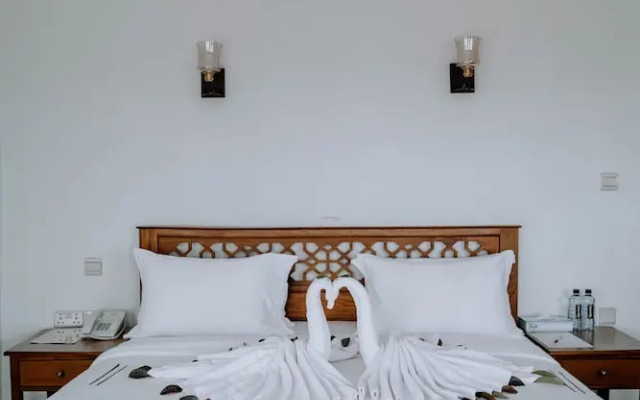 Saab Royale Resort