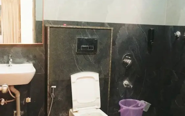 Hotel Sahara Residency