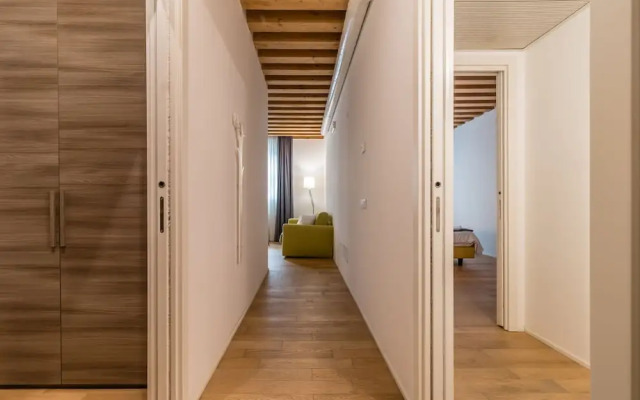 Mazzoni 10 Modern Flat