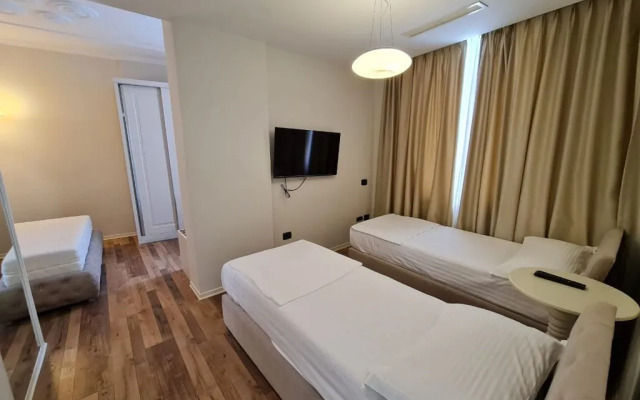 Regina City Hotel