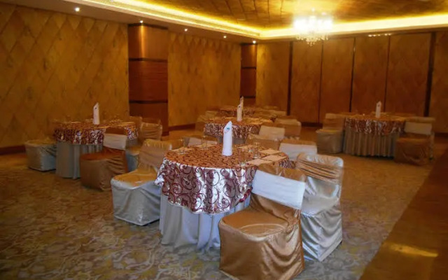 Country Inn & Suites By Carlson Meerut