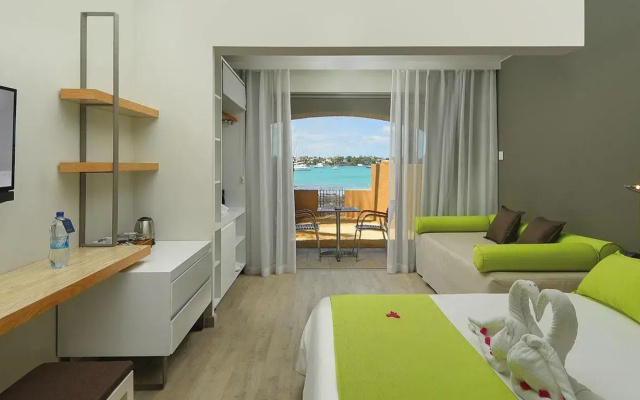 Mauricia Beachcomber Resort & Spa
