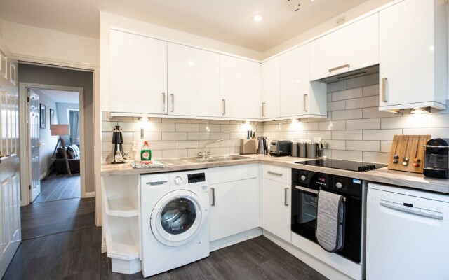 Beautiful central apartment with parking