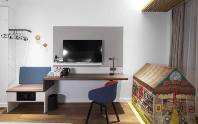 Holiday Inn Express Suzhou Zhouzhuang Ancient Town by IHG